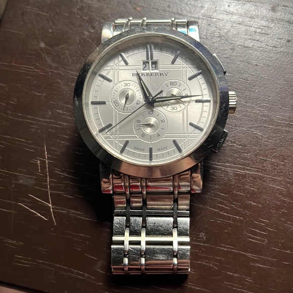 Burberry Watch - Picture 1 of 2